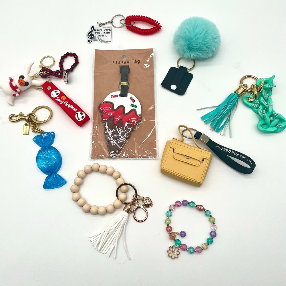 💜 Keychains buyers chooses ONE, Bundle Opportunity